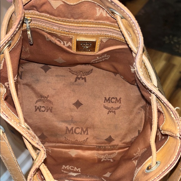 GUC Authentic Vintage MCM Heritage Visetos Monogram Drawstring Bucket Crossbody - Picture 5 of 8